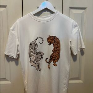 SHEIN White T-Shirt with Tiger Graphics